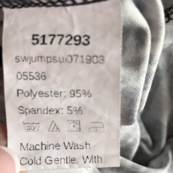 Snakeskin Print Long Sleeve Romper - Picture 7 of 8